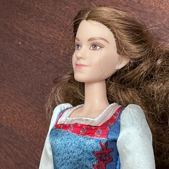 Beauty And The Beast Emma Watson Village Dress Belle Doll - Picture 6 of 6